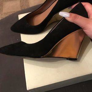 Ava & Aiden black/ gold wedges